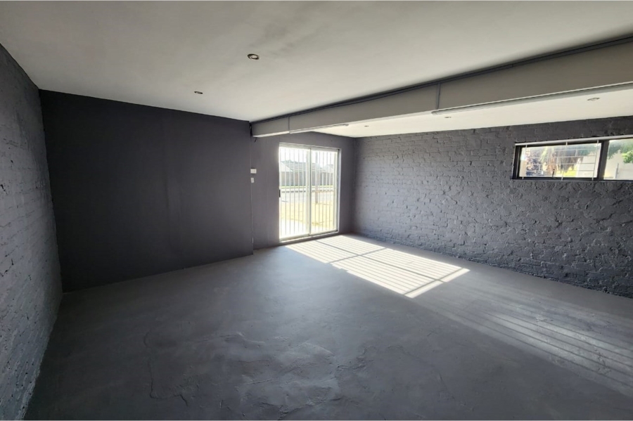 To Let commercial Property for Rent in Table View Western Cape